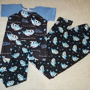 Mom and me Matching baby shark set Women's Plus size TC2 Kids 2 to 6